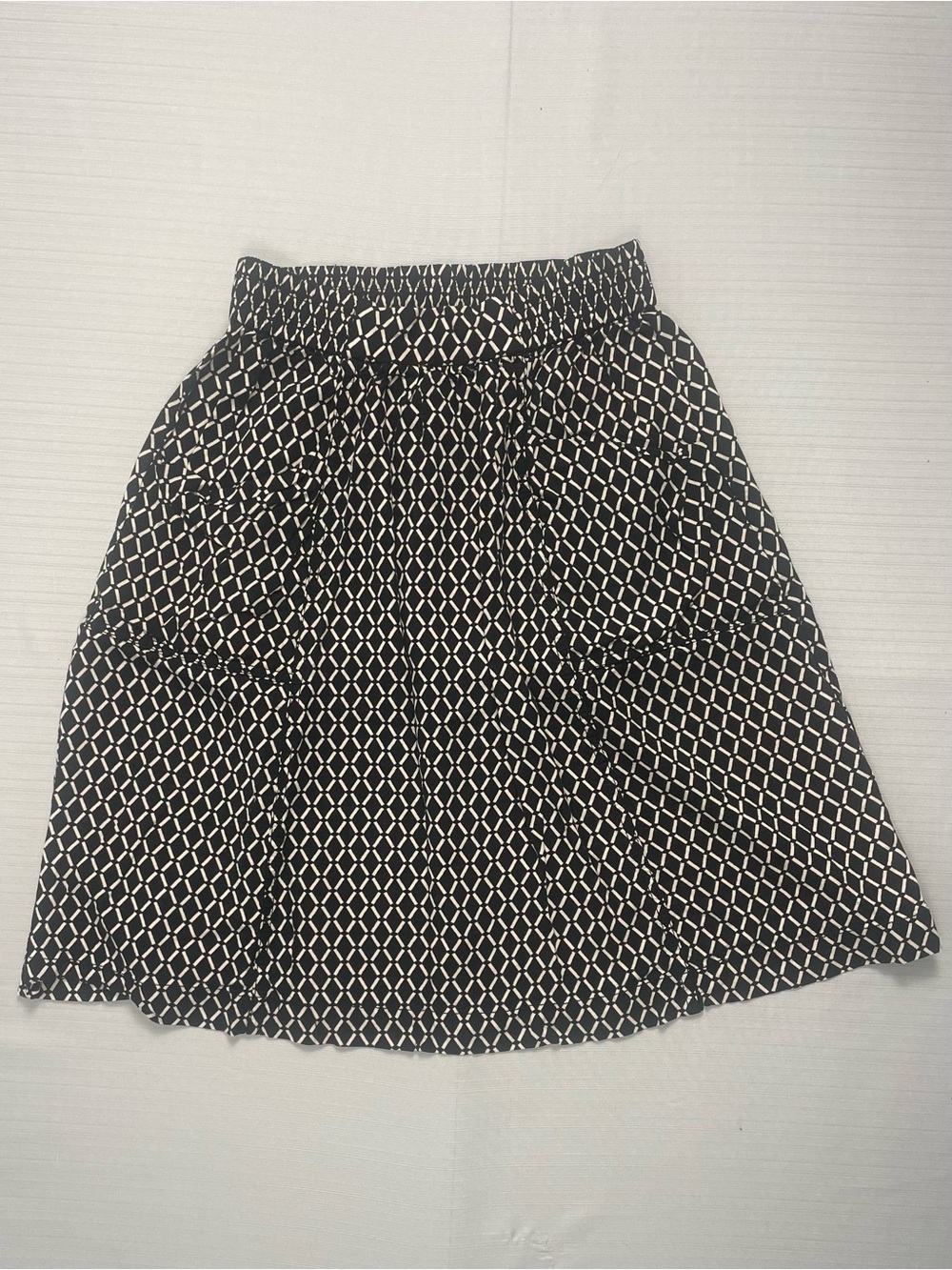 H&M Geometric Circle Skater Mini Skirt w/ Pockets Black White Size 6